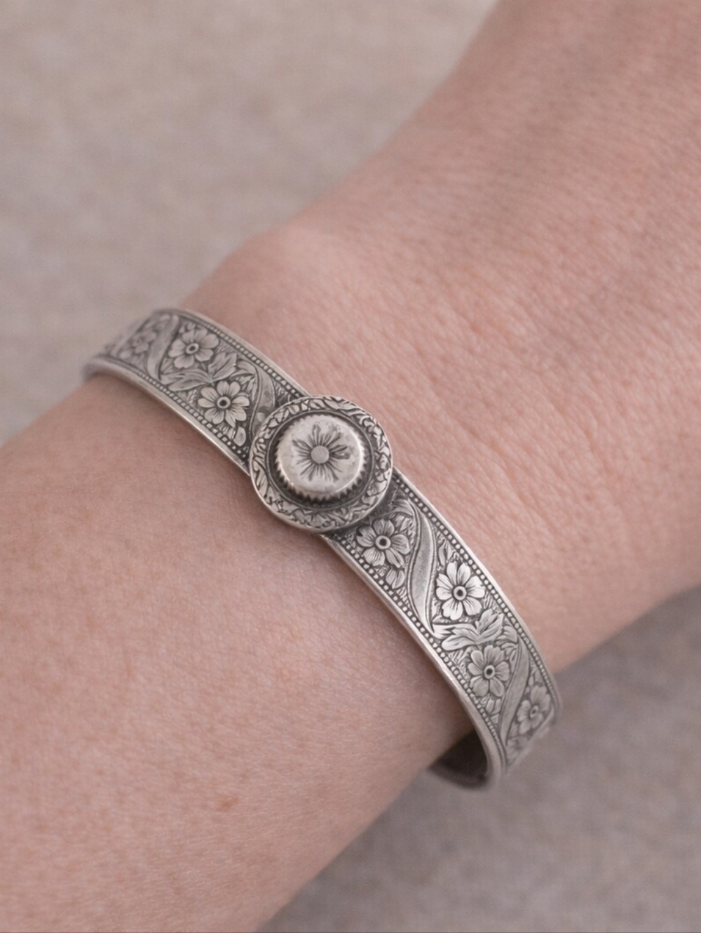 🌿 Vintage Napier Sterling Silver Floral Cuff Bracelet 🌿